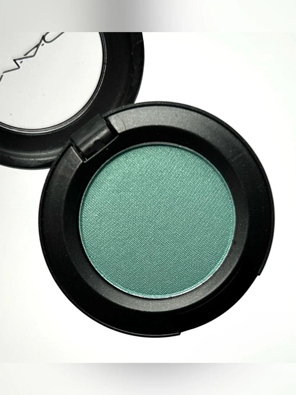 MAC Cosmetics Frost Eyeshadow Single - Gulf Stream
